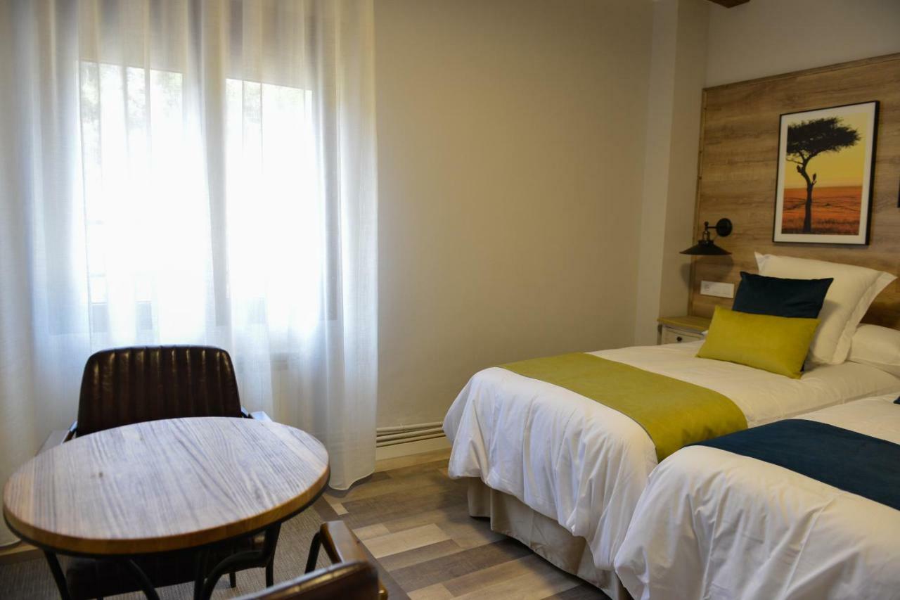 לינה וארוחת בוקר La Casita De El Cuervo מראה חיצוני תמונה